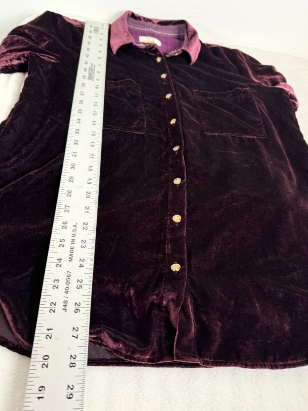 Maeve by Anthropologie Karina Velvet Button Down Shirt Burgundy Metallic Size 10 - Picture 9 of 9